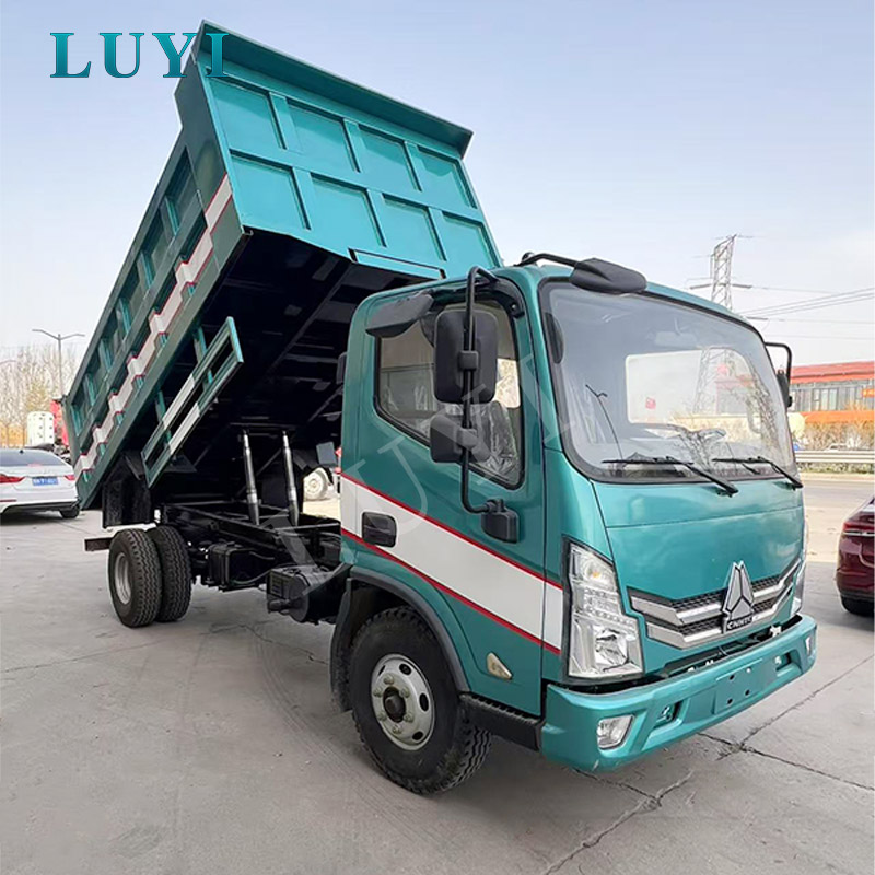 10 Cubic Meters 4*2 Light-duty HOWO Small Dump Truck