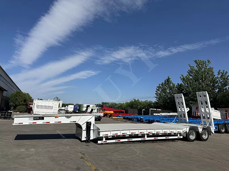 2-Axle Low-Bed Semi-Trailer