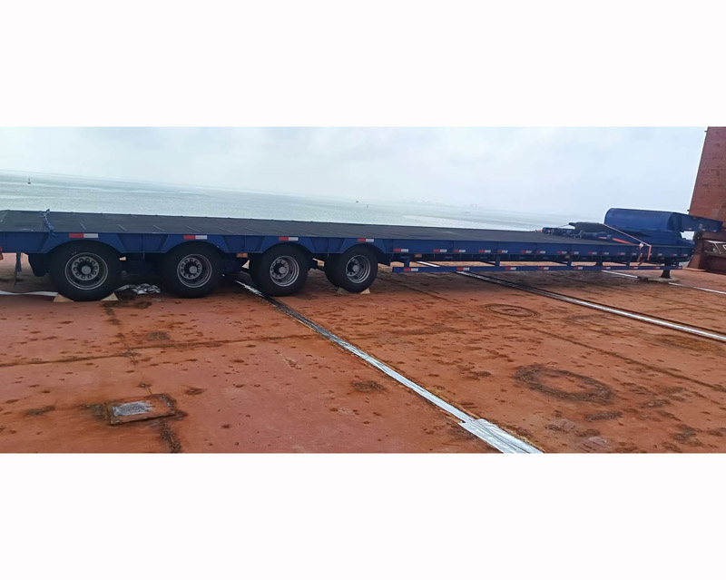 Shaanxi Automobile Trucks, Together with Fence Semi  trailers, Set off for Sudan to Deepen China  Africa Logistics Equipment Cooperation