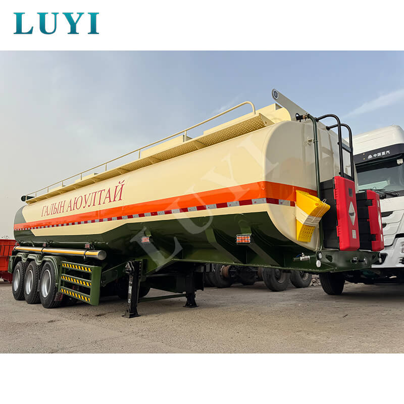 Customized 3-axle oil tank semi-trailers shipped to Mauritania to strengthen the safety line of energy transportation