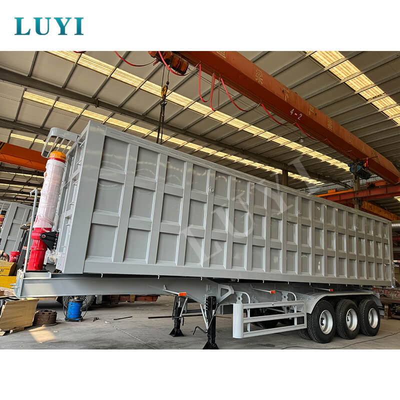 Facilitating the upgrade of African logistics: A batch of 3-axle rear-tipping dump semi-trailers arrives in Tanzania