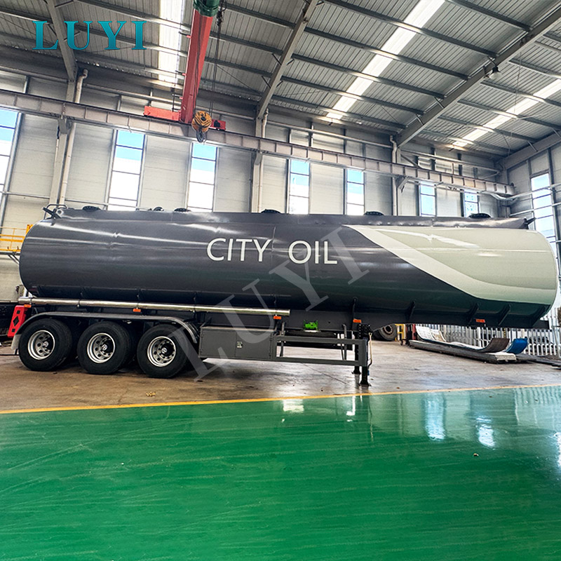 Quality going global! Three-axle oil tank semi-trailers help upgrade Gabon's logistics