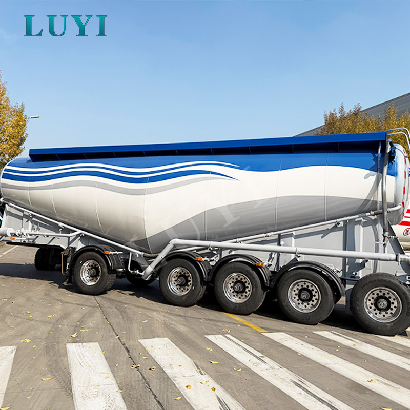 Focus on overseas markets: LUYI 4-axle cement tank semi-trailer successfully delivered to South African customers