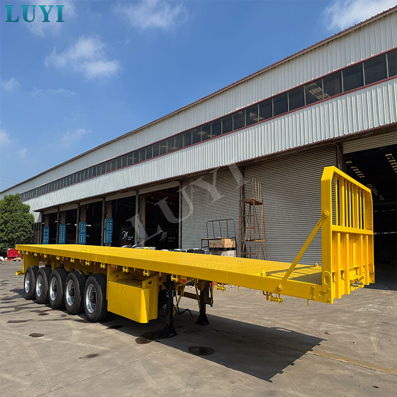 Made in China expands further into Africa! LUYI's five-axle flatbed semi-trailers set off for Tunisia