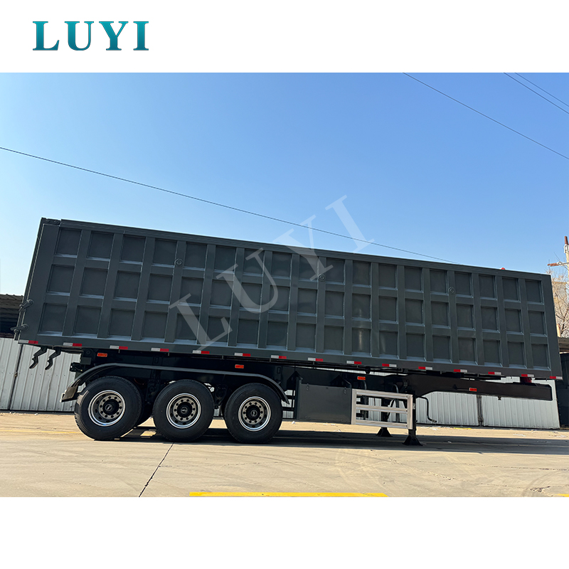 The first choice for efficient heavy loading! LUYI three-axle rear-tipping semi-trailers successfully enter the Kazakhstan market