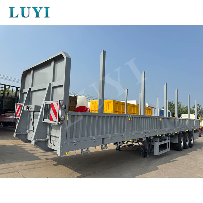 LUYI Intelligent Manufacturing Welcomes Distinguished Guests: Zambian Customers Visit to Inspect the Three-Axle Sidewall Semi-Trailer