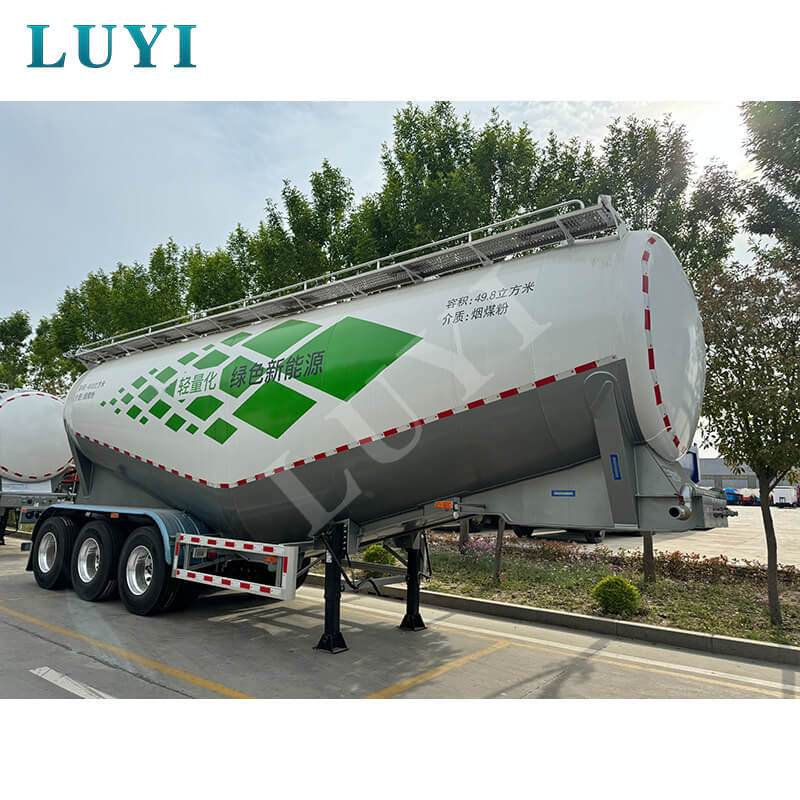 Luyi 3-axle cement mixing semi-trailers are shipped in batches to Zambia, contributing to China-Zambia cooperation