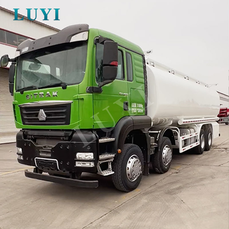 Sinotruk SITRAK 8×4 30000L Fuel Tanker Truck Buying Guide for Diesel, Gasoline and Mobile Refueling Projects