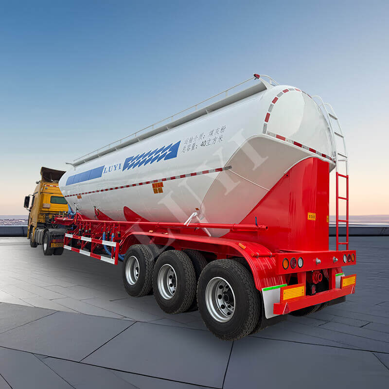 3-Axle 3-Compartment Large-Capacity Bulk Cement Powder Tank Truck
