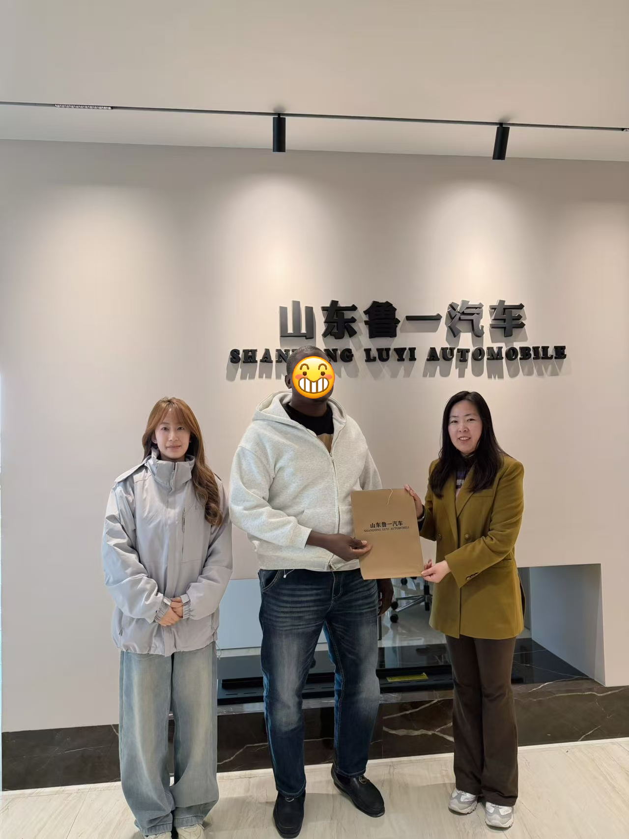 From Factory Visit to Order Confirmation: How Luyi Auto Won an Ivorian Client’s Trust for 4 Heavy-Duty Dump Trucks