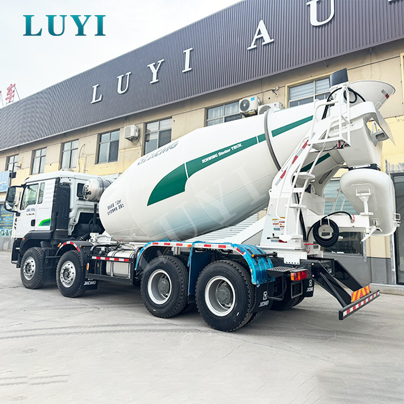 High quality HOWO 6x4 Chassis 10m³ Concrete Mixer Truck G10V