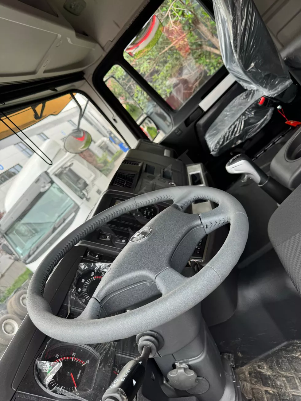 F3000 Tipper Truck