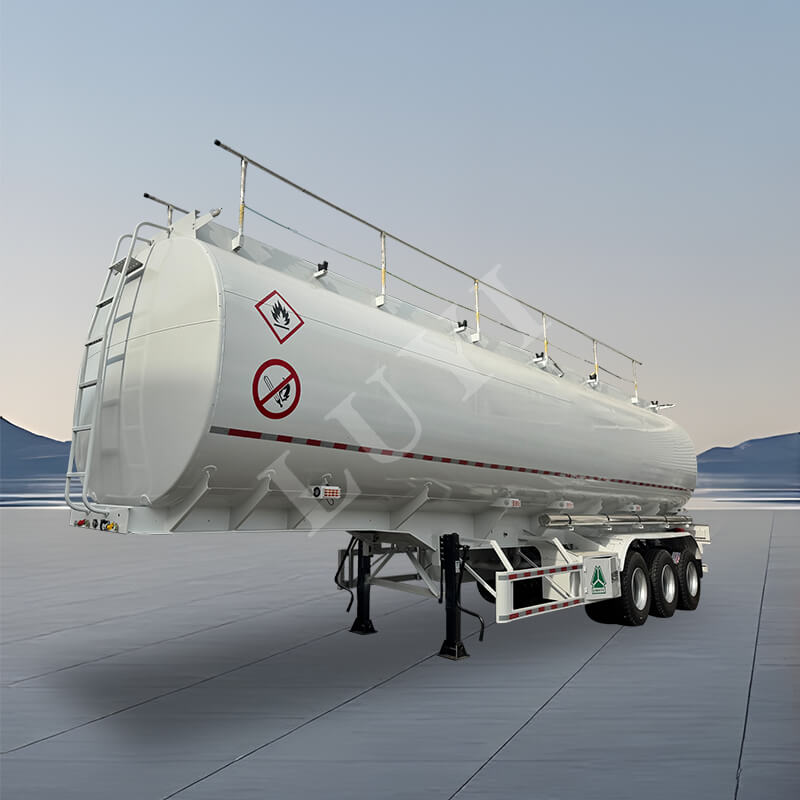 Three-axle 45/50 Cubic Meter Oil Tank Semi-trailer